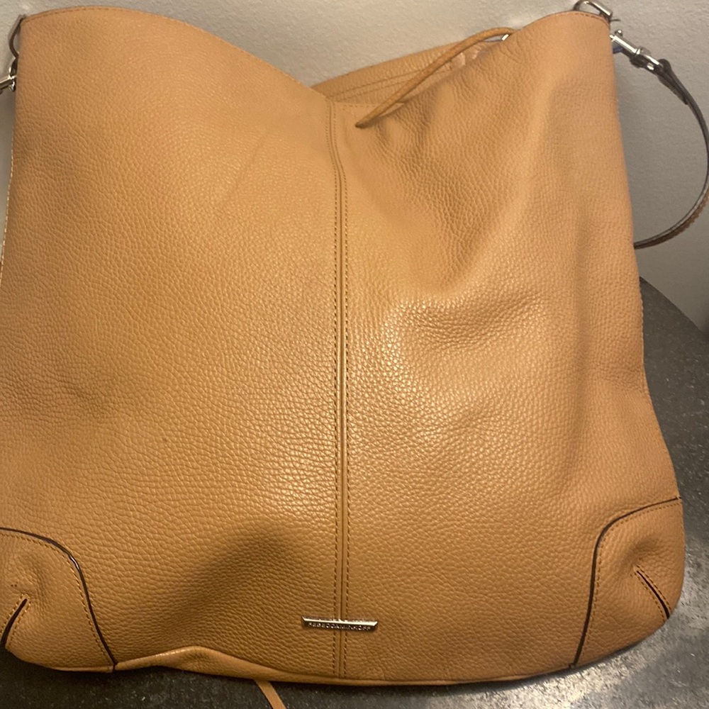 Rebbecca Minkoff unique color shoulder beautiful ! From my unique boutique !!!